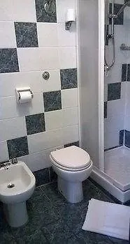 Hotell D'azeglio 2*