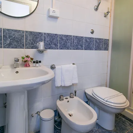 D'azeglio Hotell 2*
