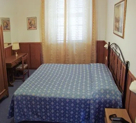 D'azeglio Hotell 2*
